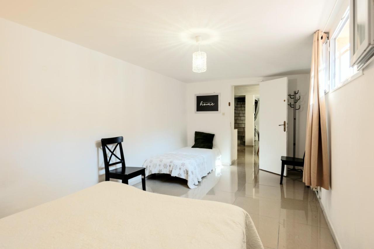 Villa Avec Piscine Et 3 Logements Ideale Groupe Marseille Extérieur photo