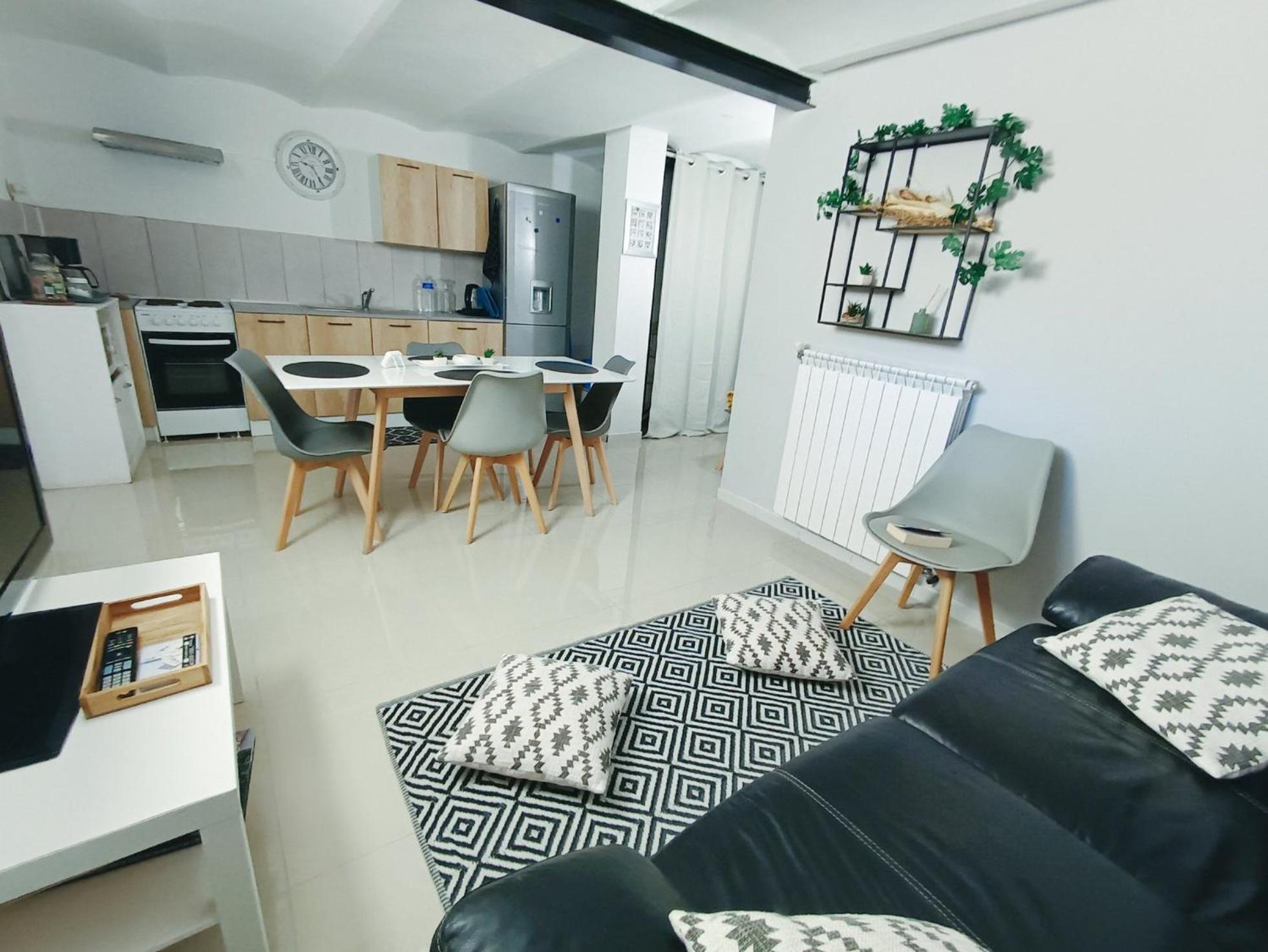 Villa Avec Piscine Et 3 Logements Ideale Groupe Marseille Extérieur photo